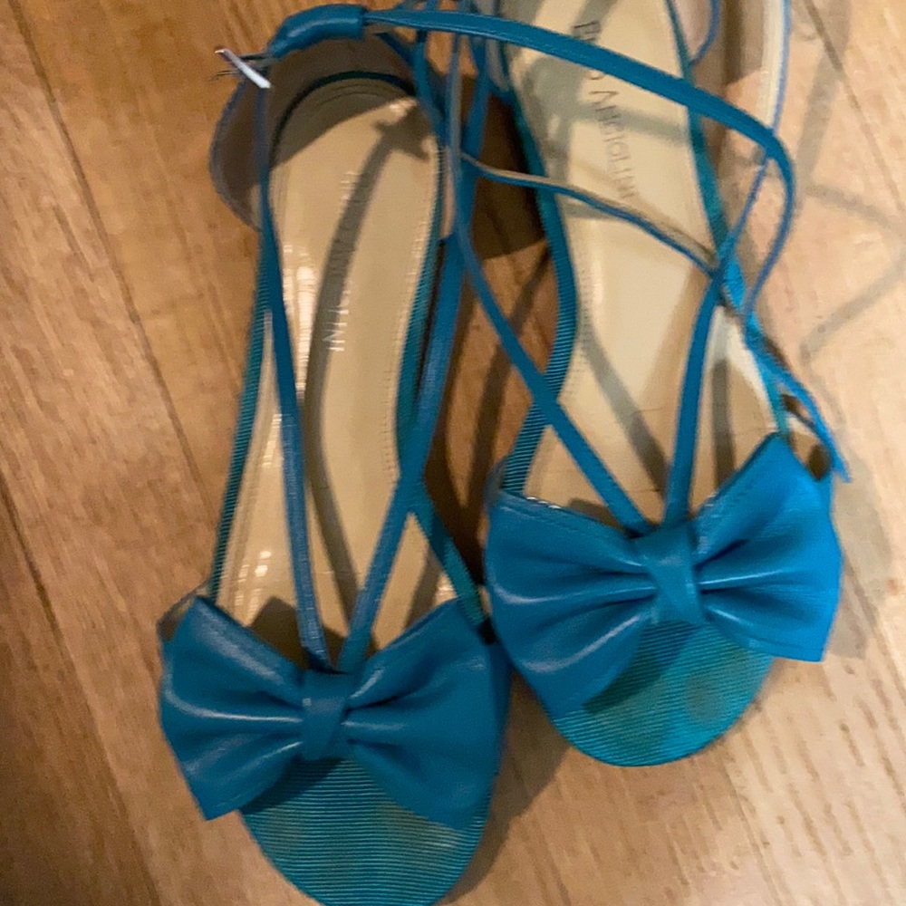 Enzo sandals